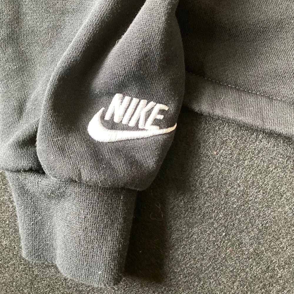 Nike Sportswear Women Black Cropped Pullover Hoodie‎ DD6498-010 Size L Y2K